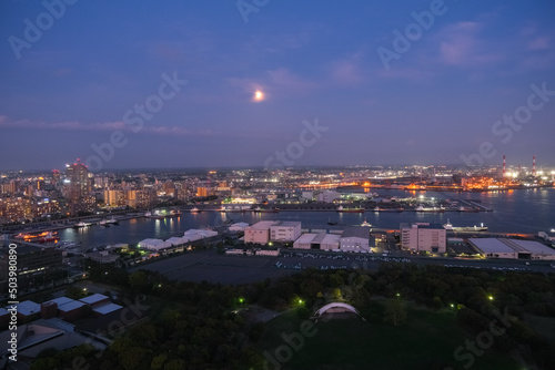 千葉市 千葉ポートタワーから見る千葉の街並みと工業地帯 夜景