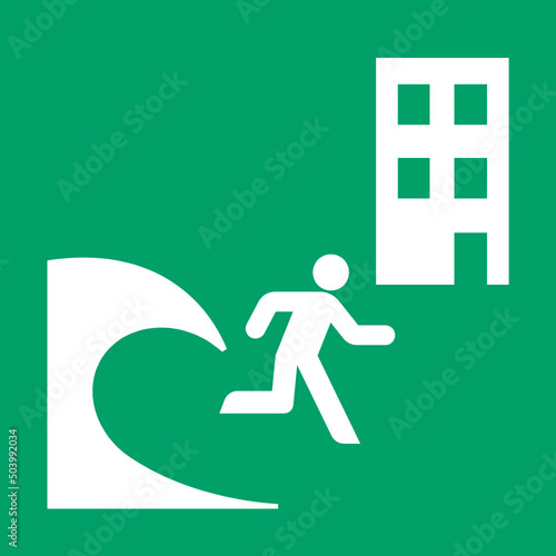 ISO 7010 E063 Tsunami evacuation building