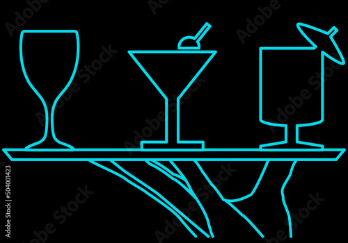 Bar. Copas, Restaurante. Mano de camarero sujetando una bandeja con una copa de cerveza, un vermut y una coctel