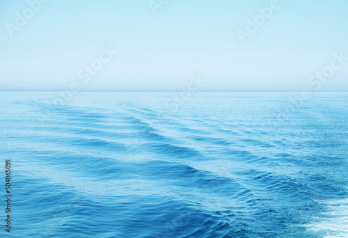 明るいブルーの海、抽象、背景素材