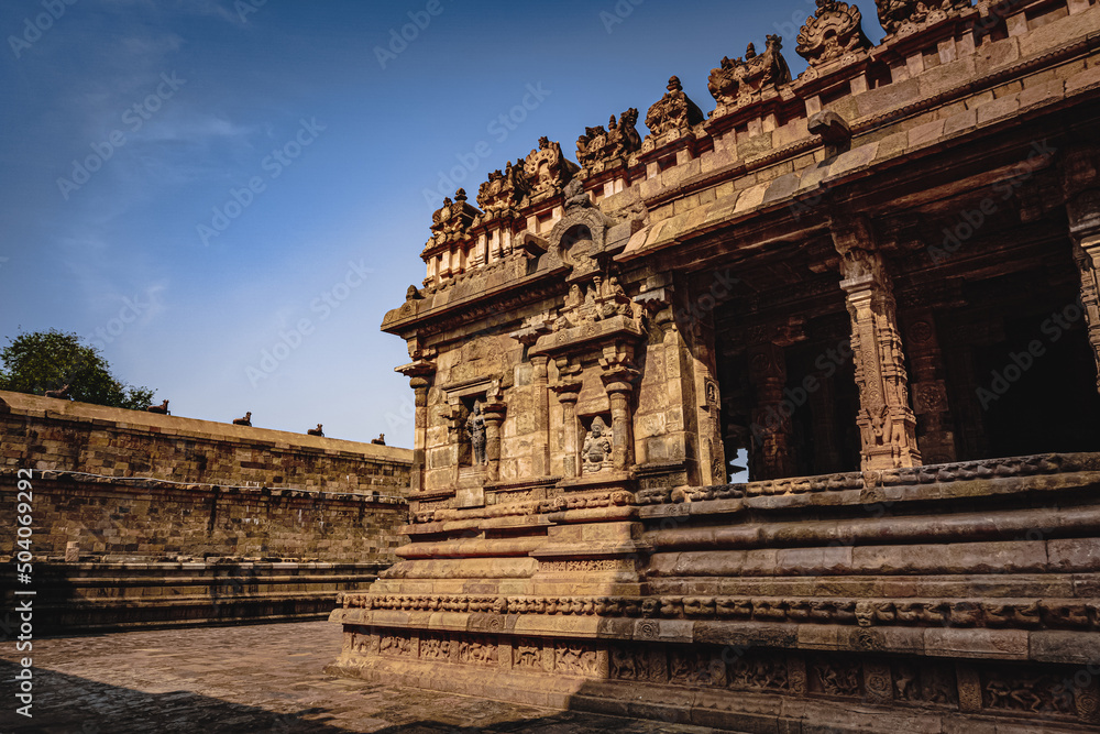 Fototapeta premium Shri Airavatesvara Temple is a Hindu temple located in Dharasuram, Kumbakonam, Tamil Nadu. It was built by Chola emperor Rajaraja-2. The temple dedicated to Shiva. It is a UNESCO World Heritage Site.