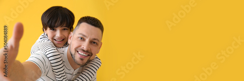 Father and his little son t...