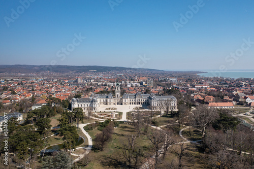 Schloss Festetics in der Stadt Keszthely am Balaton aus der Luft  photo