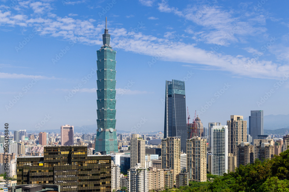 Naklejka premium Taipei city skyline