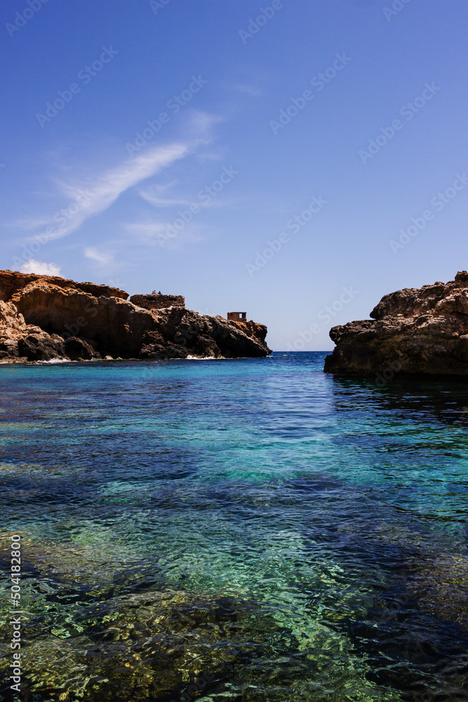 Fototapeta premium rocks and sea