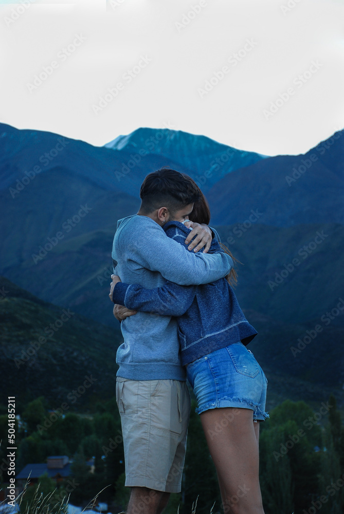 Naklejka premium Couple in the mountains