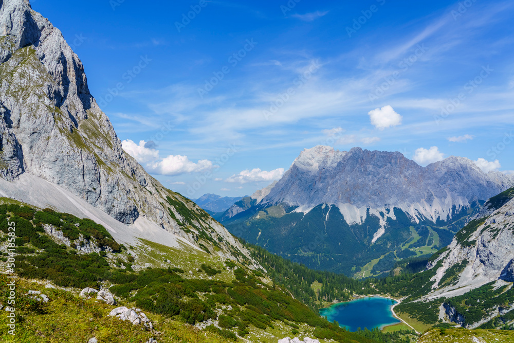 Fototapeta premium Wetterspitzen und Seebensee