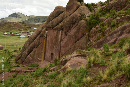 Gate of Hayu Mark (The Gate of the Gods), Peru WILLKA UTA, SECRETS OF ARAMU MURU, HAYUMARKA GATE. Puno Peru