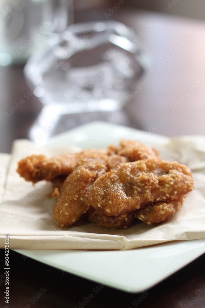 deep-fried sliced banana, also known as deep-fried sliced banana, also known as