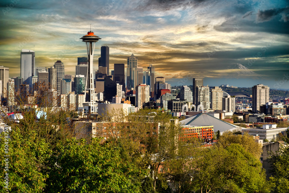 Fototapeta premium Seattle City Skyline during light sunset