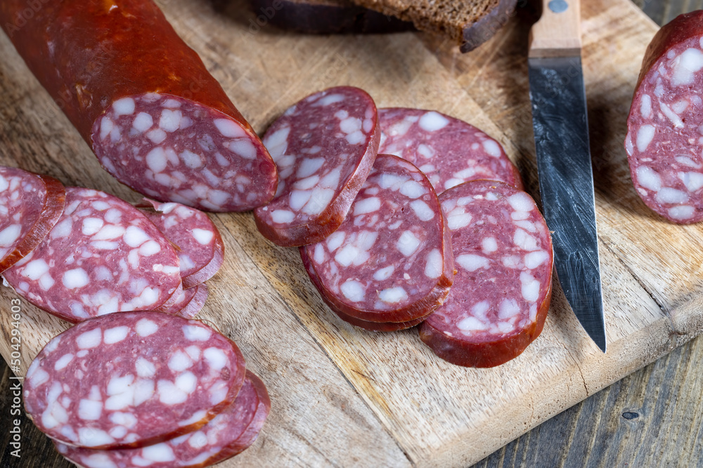 sliced pork sausage with the addition of lard sliced pork sausage with the addition of lard
