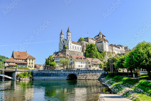 Aarburg, Kirche, Festung, Aare, Fluss, Altstadt, Altstadthäuser, Flussufer, Uferweg, Brücke, Aargau, Zofingen, Frühling, Sommer, Schweiz