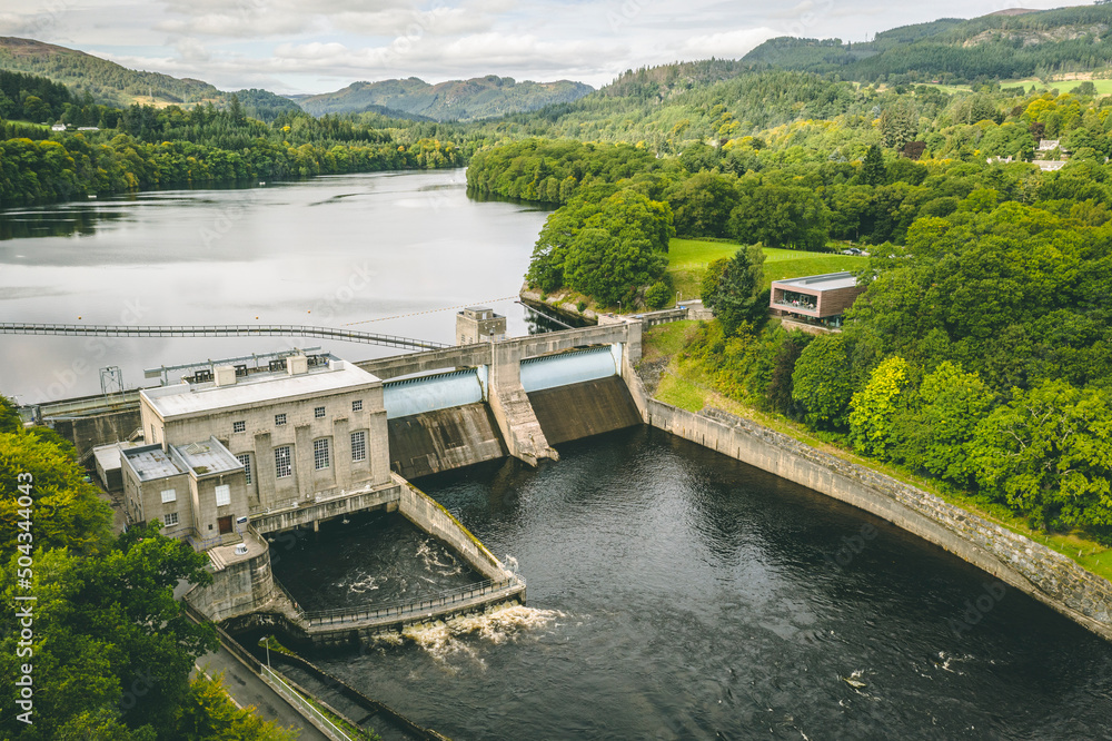 Obraz premium SSE Pitlochry Dam, Scotland