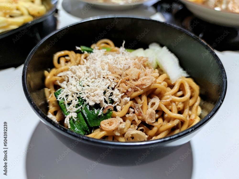 stir fried noodles with vegetables stir fried noodles with vegetables