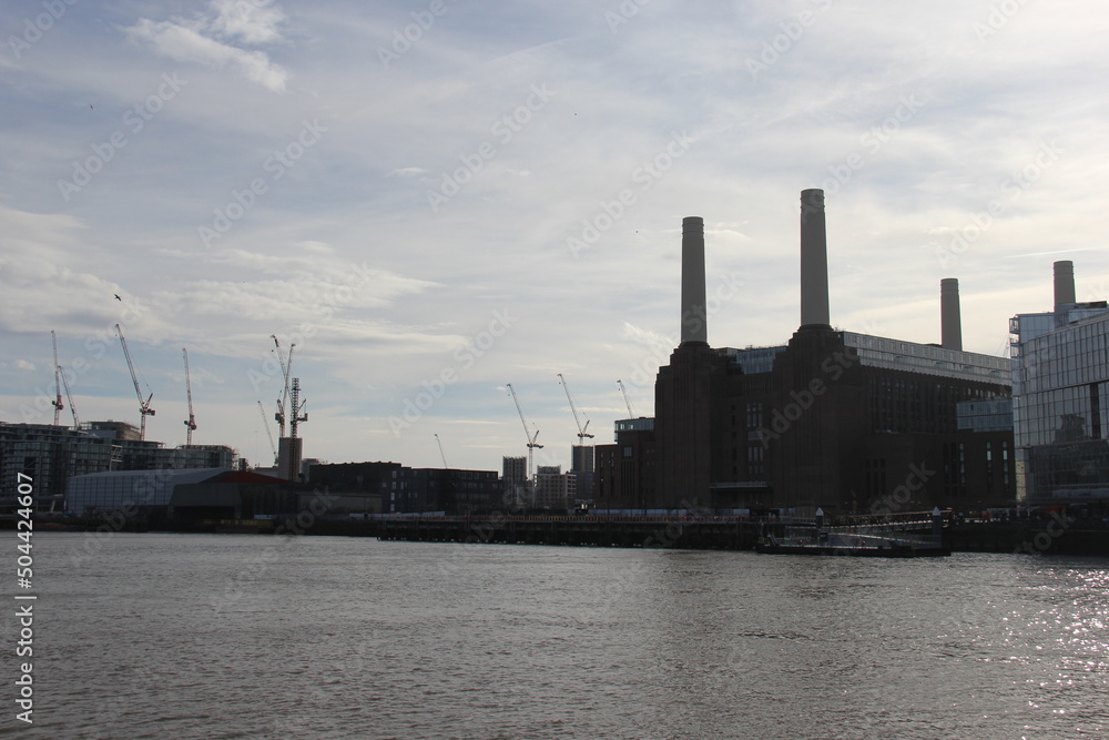 Fototapeta premium Factory on a river in London 