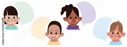 Groupe de jeunes enfants qui discutent avec une bulle de conversation, dessin animé mignon et tendre, amitié et diversité, illustration pour livre scolaire et éducation
