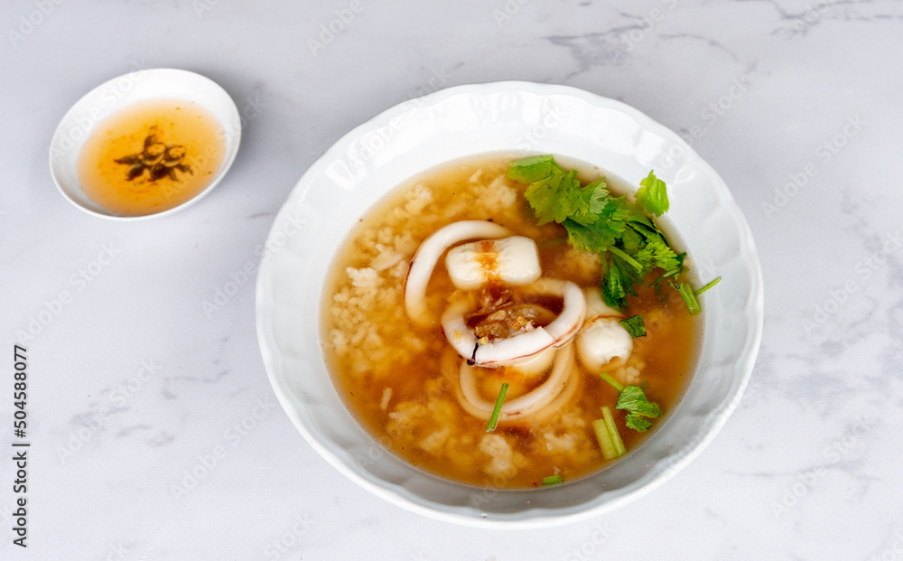 Thai Style Boiled Rice Soups wtih Fresh Seafood and Pork Thai Style Boiled Rice Soups wtih Fresh Seafood and Pork