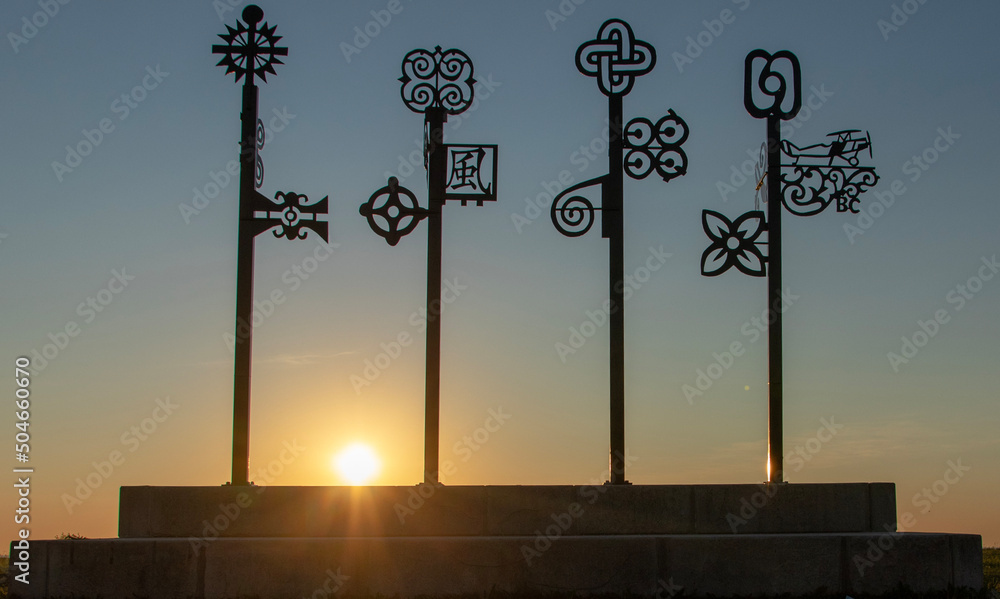 Naklejka premium silhouette of the city