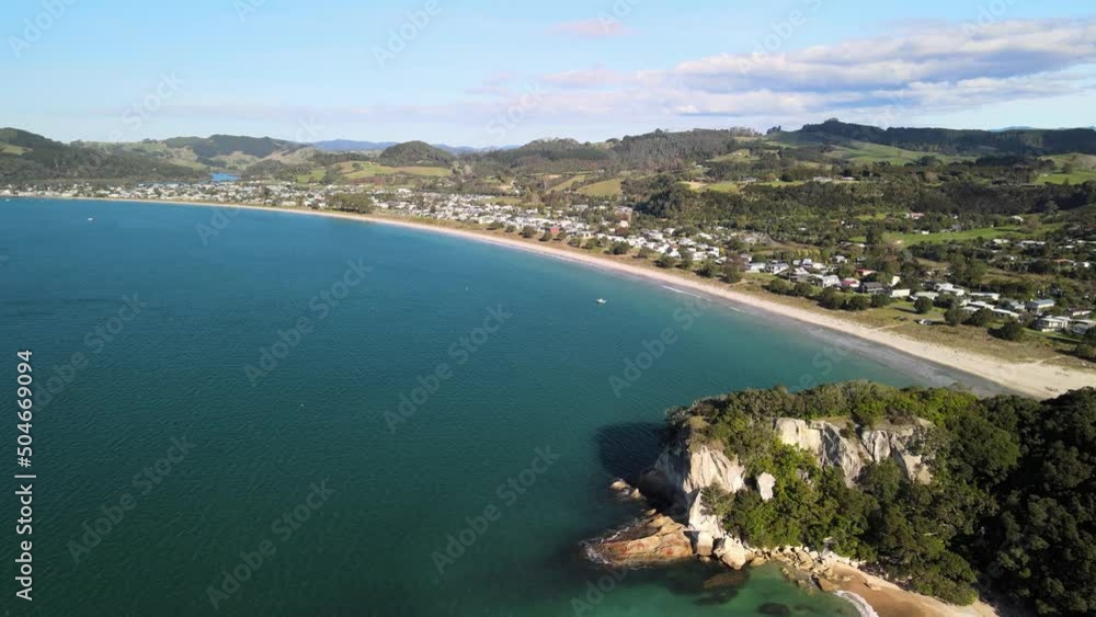 Lonely bay, Cooks Beach - New Zealand Lonely bay, Cooks Beach - New Zealand