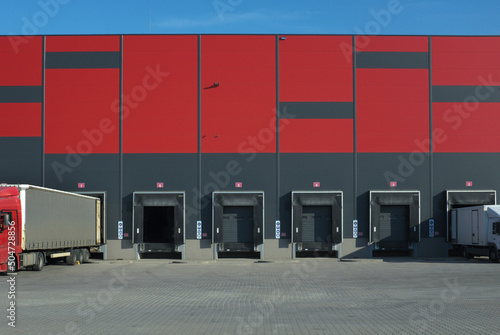 Logistics, freight forwarding and unloading ...