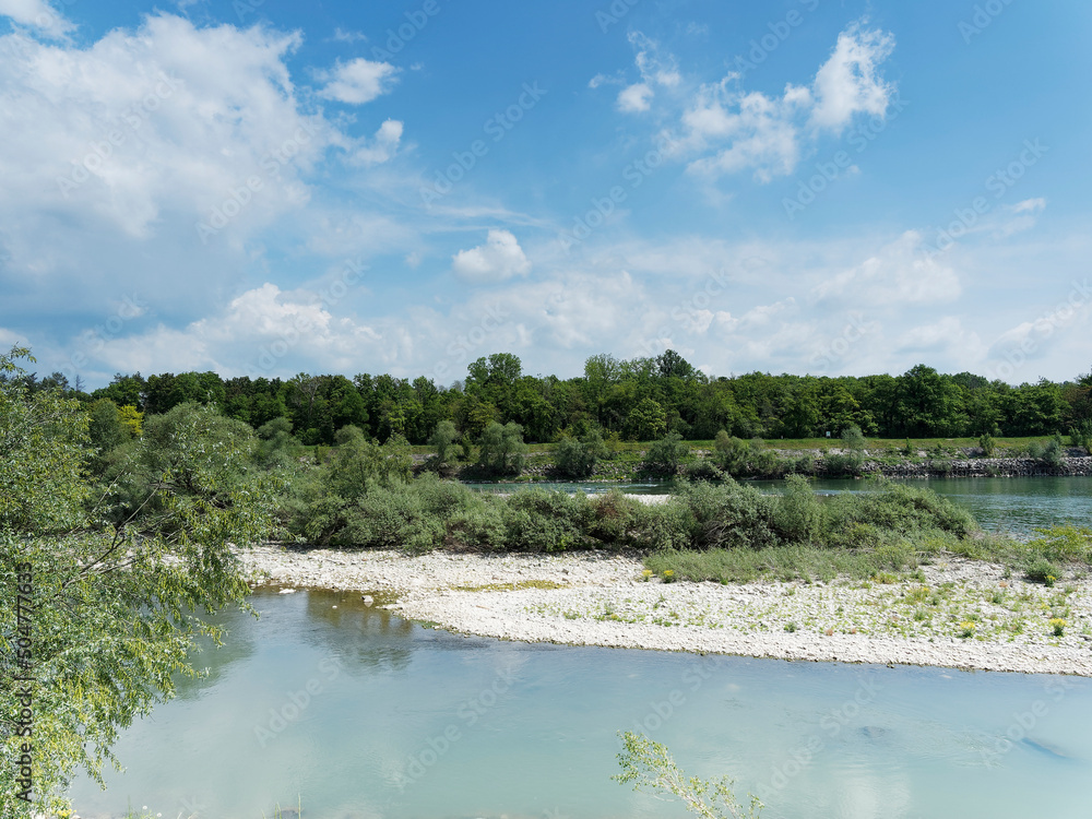 Le Vieux Rhin entre la berge allemande la réserve naturelle de la ...