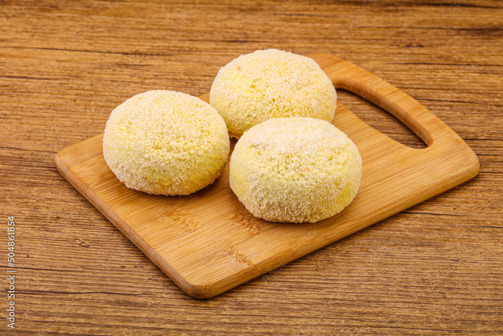 Raw potato zrazy for cooking Raw potato zrazy for cooking