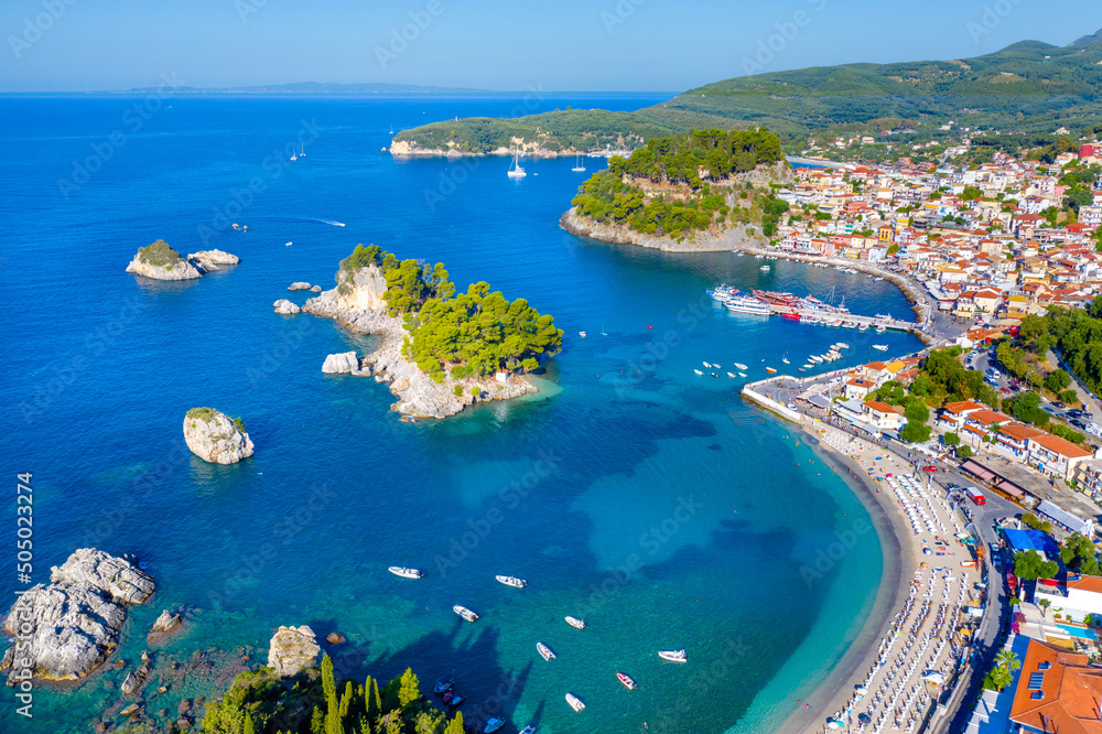 Fototapeta premium Panoramic view of scenic Parga city, Greece