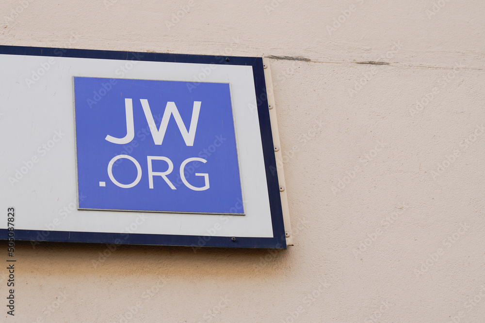 jw temoins de jehovah room in bordeaux france Jehovah Witnesses Stock ...