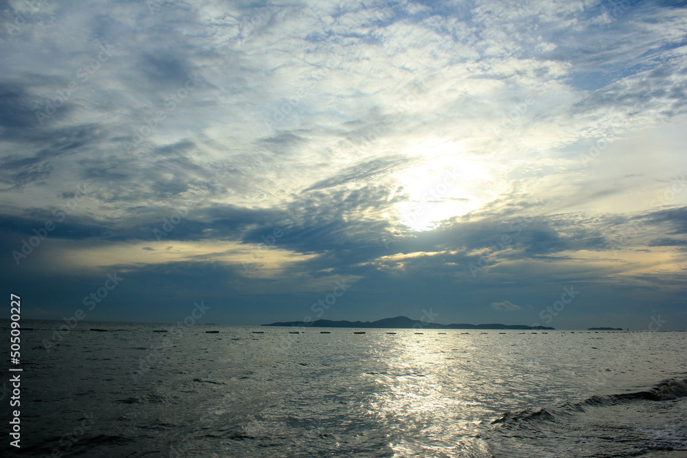 Obraz premium sunset on the beach