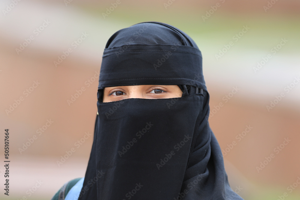 Niqab girls sales