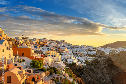 Obraz na płótnie Picturesque sunset on famous view resort over Oia town on Santorini island, Greece, Europe. luxury travel. famous travel landscape. Summer holidays. Travel concept background.. w salonie