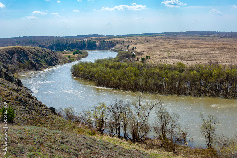 The Golden Kitat River near the village of Maltsevo