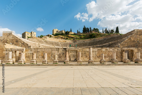 Fotografía View at the roman amphitheatre in Amman, Jordan