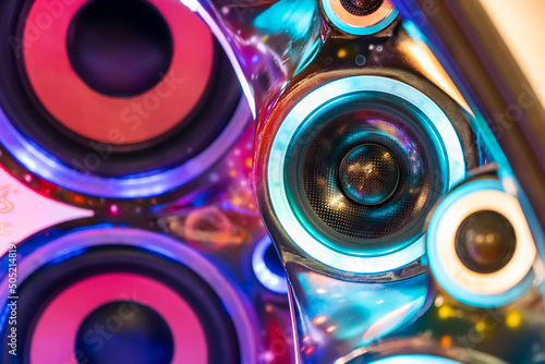 Valokuva colorful lights of stereo and speakers in car