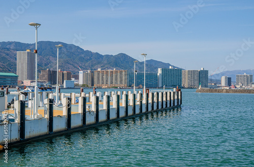 滋賀県の琵琶湖と大津港