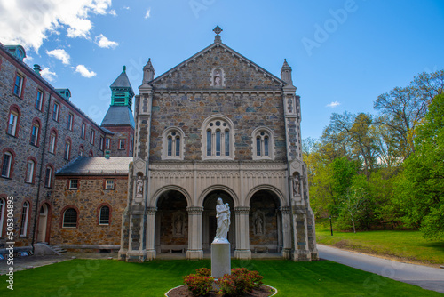 Фотография Saint John's Seminary at 127 Lake Street in Brighton, city of Boston, Massachusetts MA, USA