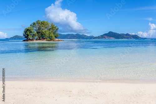 Fototapeta Naklejka Na Ścianę i Meble -  Plage d’Anse Union, la Digue, Seychelles 