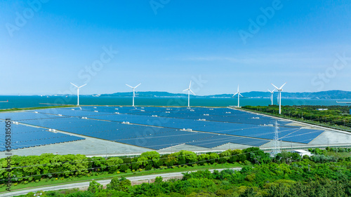 Obraz na płótnie 太陽光発電・風力発電・ドローン・空撮