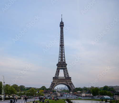 A view of Eiffel Tower in Paris © Mintocc