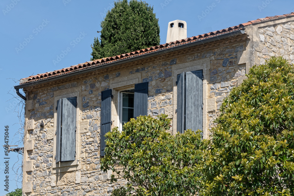 Vieille maison occitane dans le Gard - France