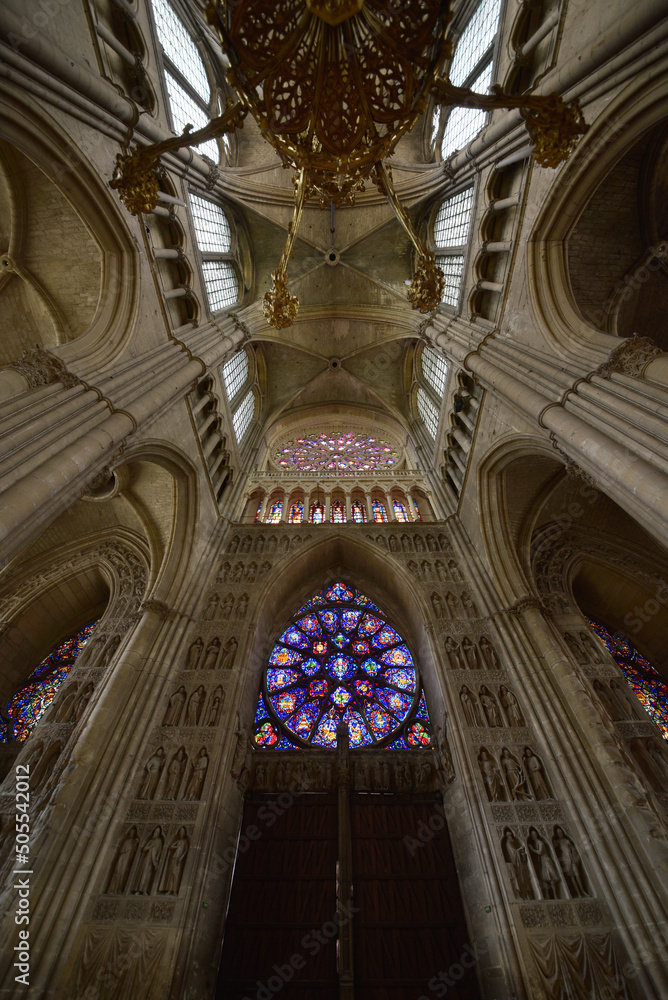 intérieur cathédrale