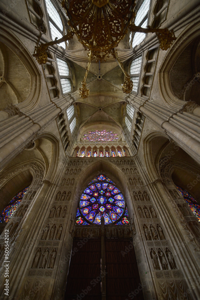 intérieur cathédrale intérieur cathédrale