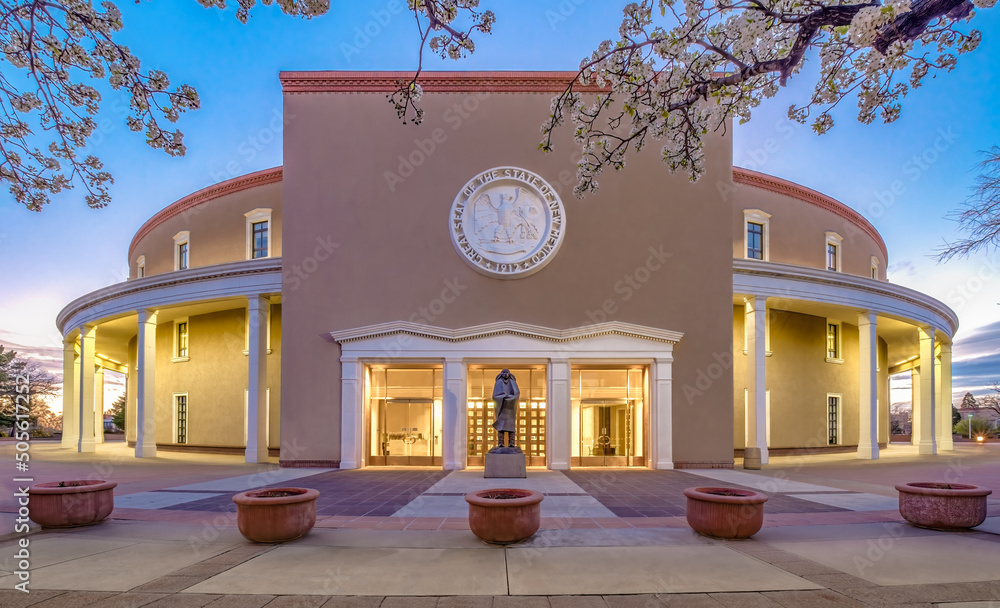 Fototapeta premium Illuminated New Mexico State Capitol at Dusk in Santa Fe