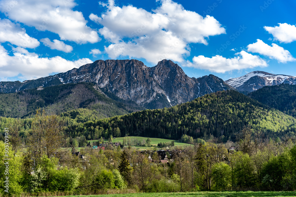 giewont-tatry-polska-wiosna