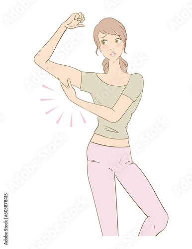 二の腕の脂肪を気にする可愛い女性
