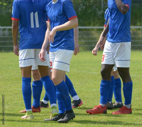 les joueurs de football à l'entrainement	 photo