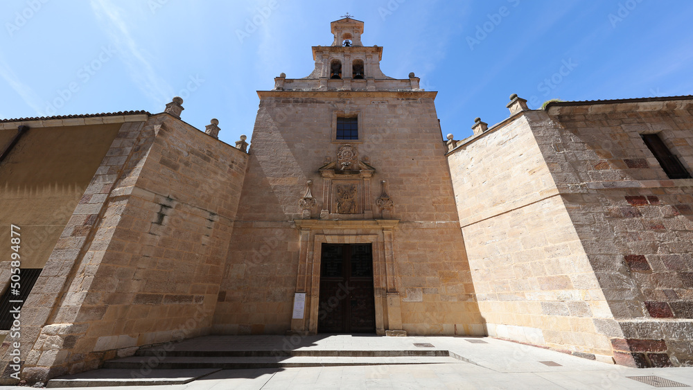 Iglesia Torcuato en Iglesia del Convento de los Trinitarios Calzados, Zamora, Castilla y León, España