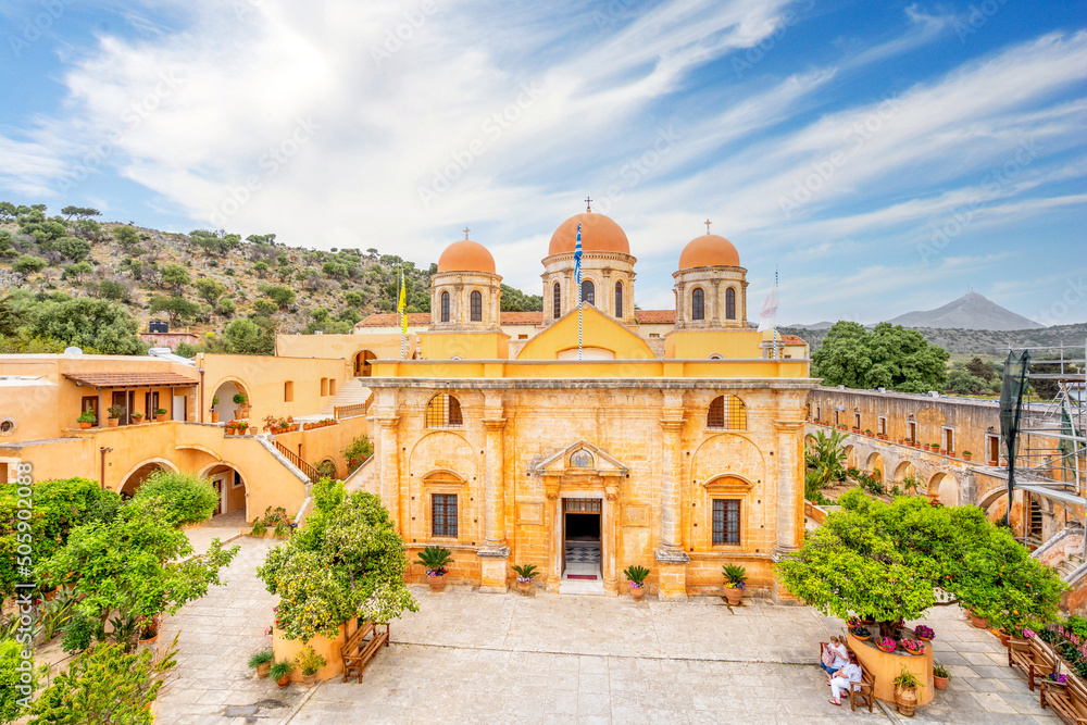 Fototapeta premium Kloster der heiligen Dreifaltigkeit (Holy Trinity), Meteora, Insel Kreta, Griechenland 