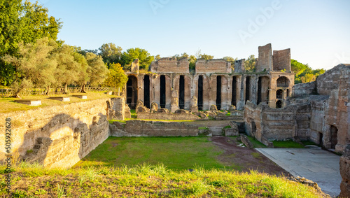 Canvas Print Villa Adriana Roman archaeological complex at Tivoli, Italy