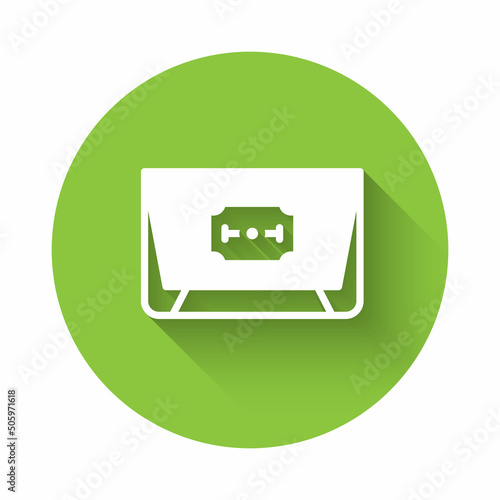 White Blade razor icon isolated with long shadow. Green circle button. Vector